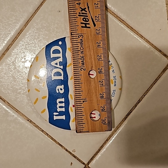 Vintage Hallmark Pin 1991 I'm a Dad. I can eat in any room I want! - Picture 7 of 7